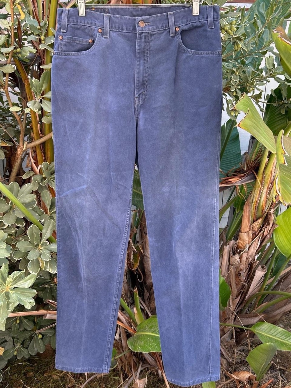 Vintage 2001 Levi’s 540 Relaxed Fit Blue Jeans 34x32
